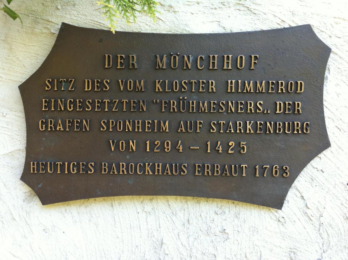 Ferienwohnung Weingut Villa Huesgen Am Moenchhof Трабен-Трарбах Екстер'єр фото